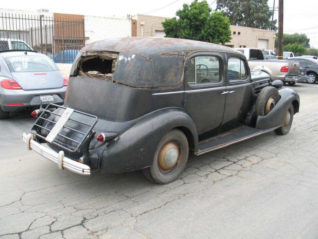 1936 Cadillac V12 Fleetwood Limousine.