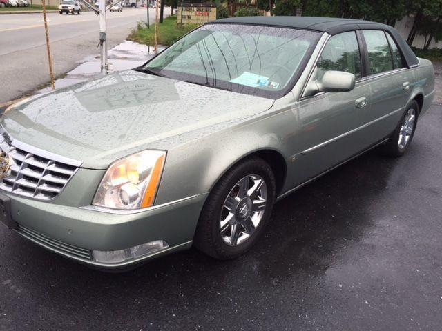 2006 Cadillac DTS Roadster Edition with Gold Accents!