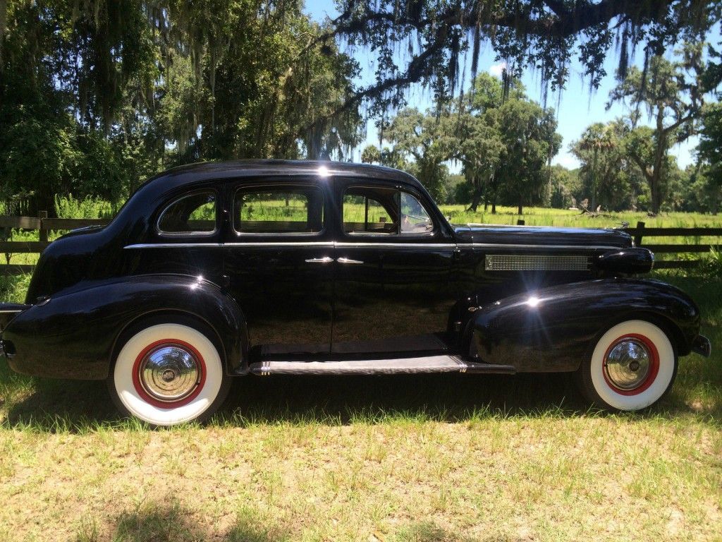 1937 Cadillac Sixty Special Sedan