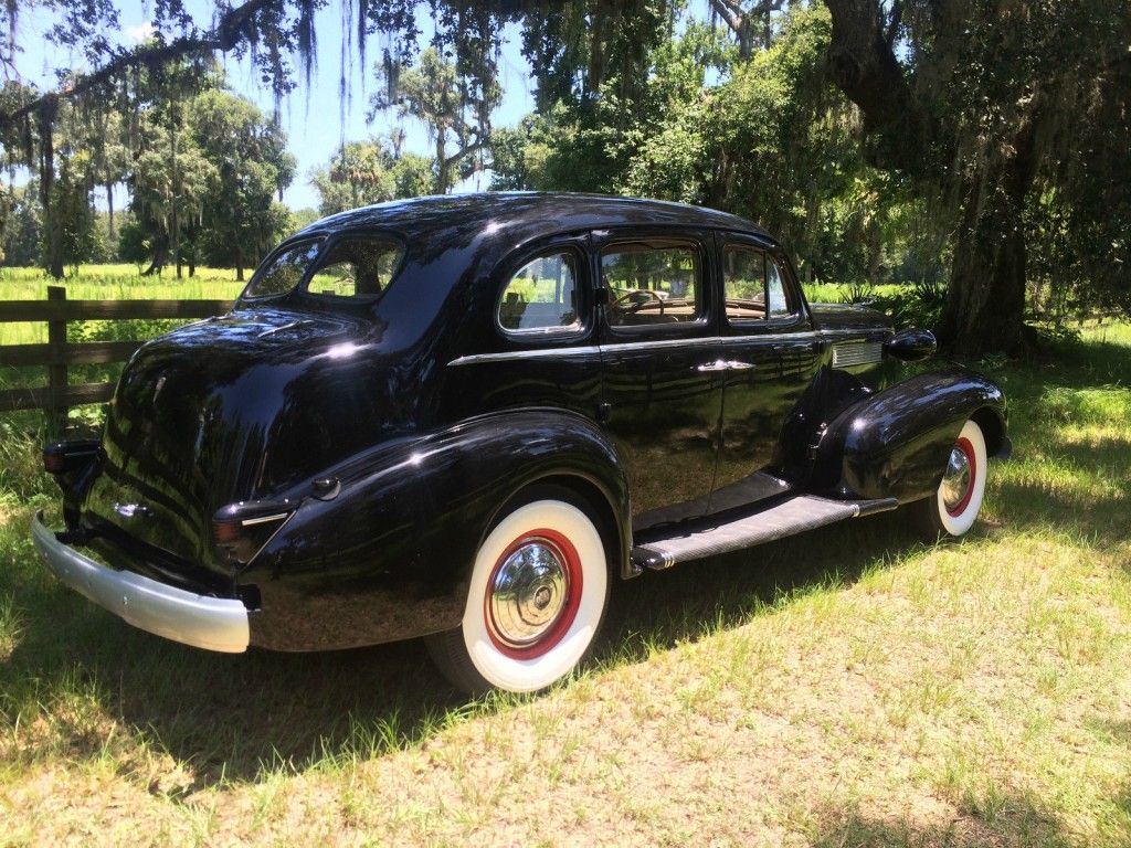 1937 Cadillac Sixty Special Sedan