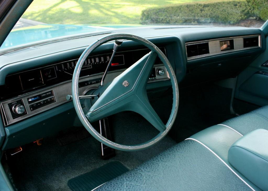 1971 Cadillac Coupe Deville