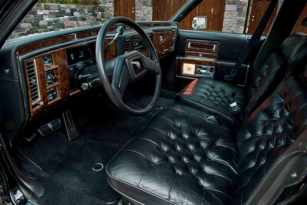 1990 Cadillac Brougham D’elegance Sedan