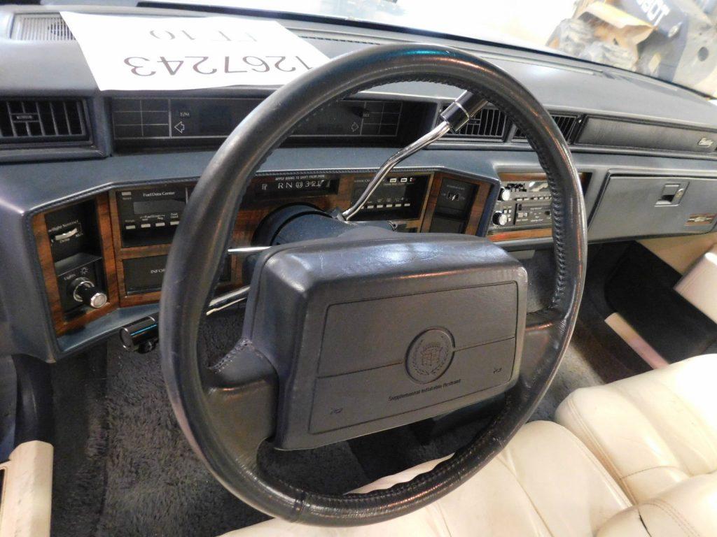 1992 Cadillac Deville Sedan
