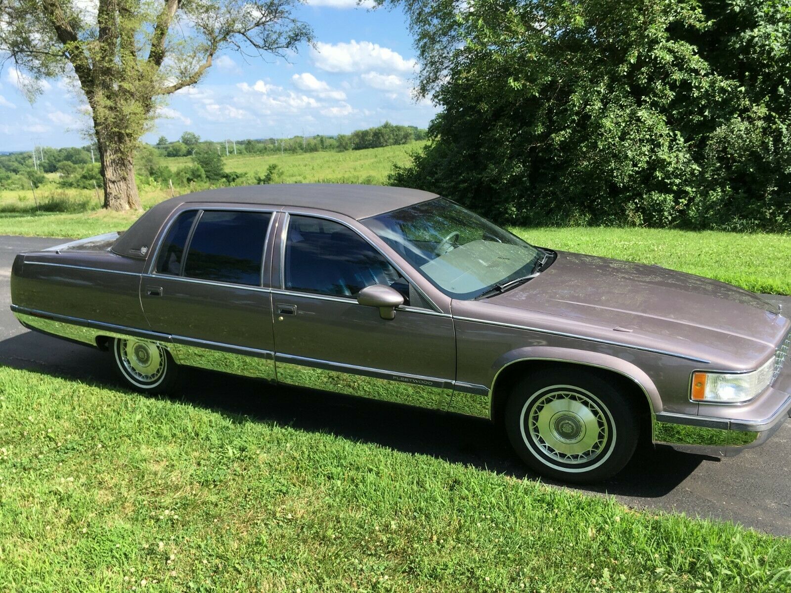 Cadillac fleetwood 1993