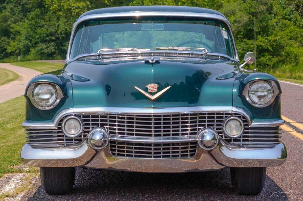 1954 Cadillac Series 60 Sedan