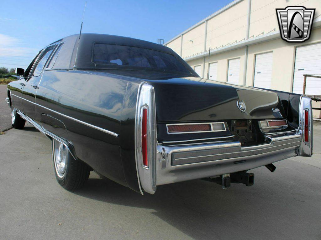 1975 Cadillac Fleetwood Series 75
