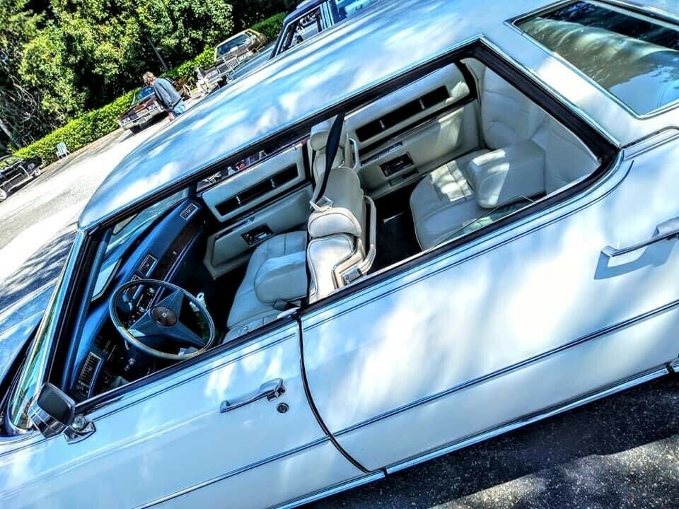 1976 Cadillac DeVille Sedan