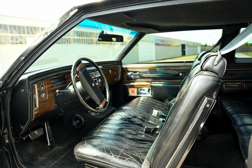 1977 Cadillac Coupe Deville