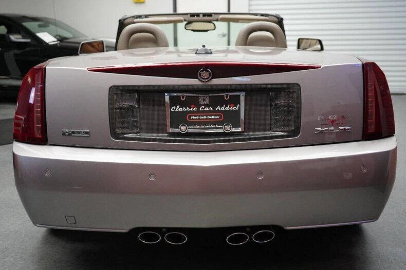 2004 Cadillac XLR Roadster