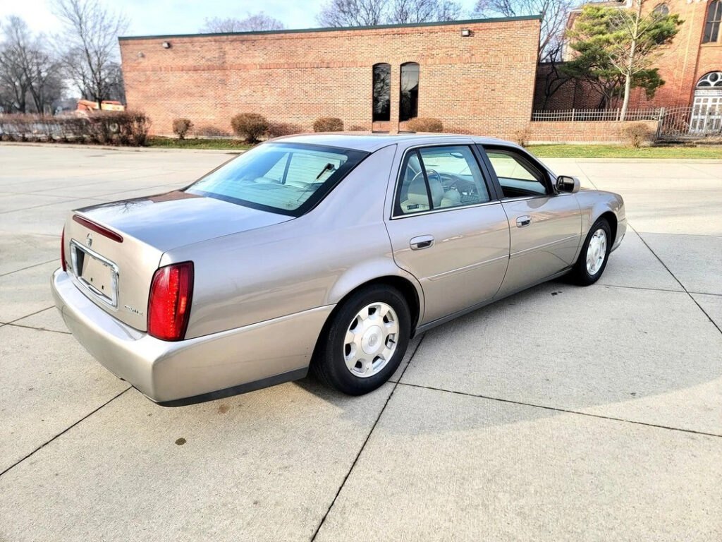 2002 Cadillac Sedan Deville