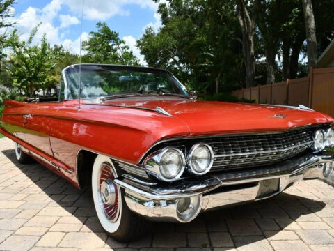 Simply Stunning Restored 1961 Cadillac Deville Convertible 390 v-8 Loaded a/c !! for sale
