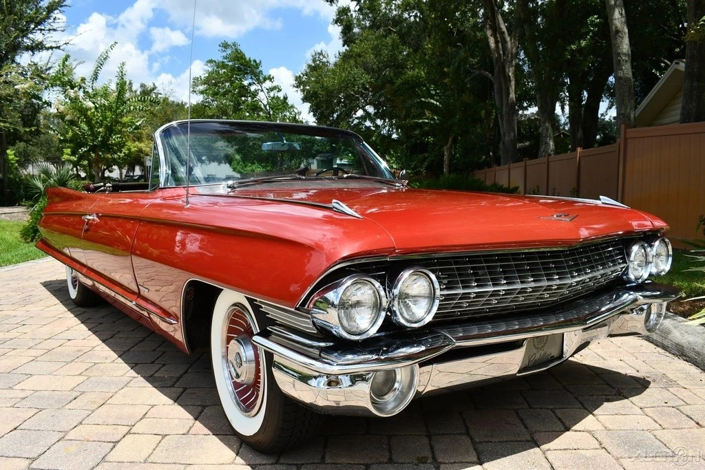 Simply Stunning Restored 1961 Cadillac Deville Convertible 390 v-8 Loaded a/c !!