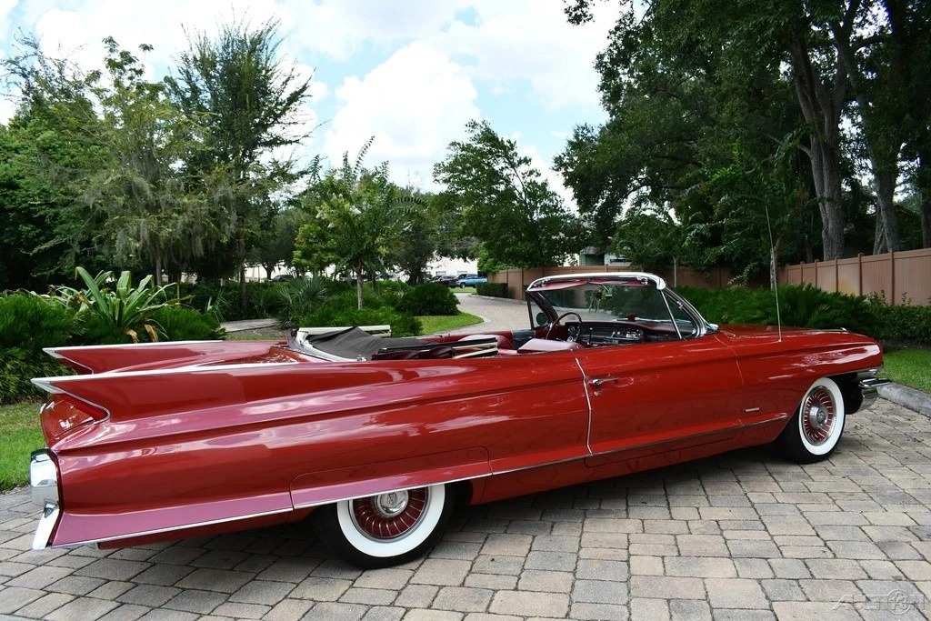 Simply Stunning Restored 1961 Cadillac Deville Convertible 390 v-8 Loaded a/c !!