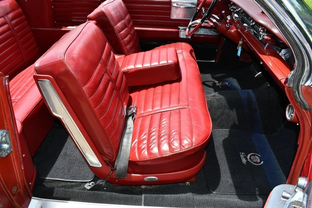 Simply Stunning Restored 1961 Cadillac Deville Convertible 390 v-8 Loaded a/c !!