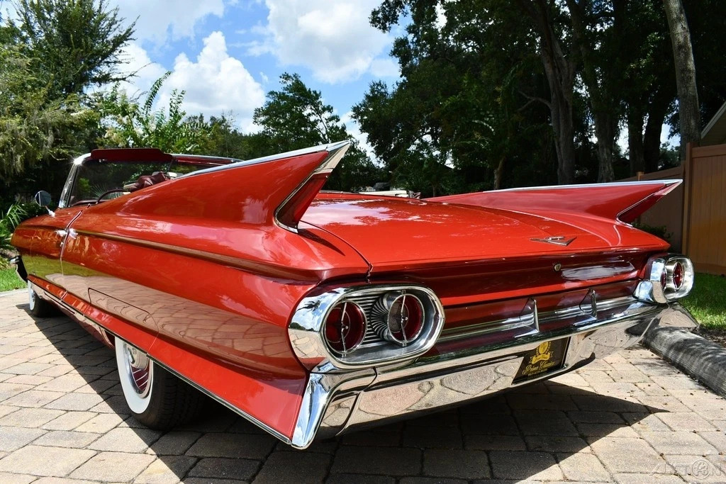 Simply Stunning Restored 1961 Cadillac Deville Convertible 390 v-8 Loaded a/c !!