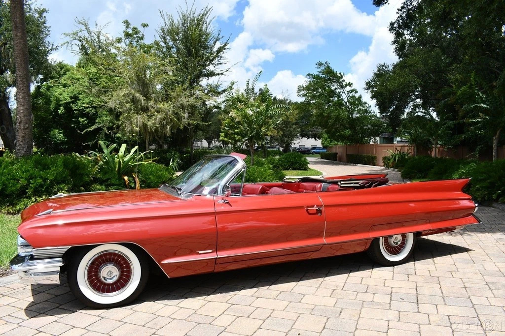 Simply Stunning Restored 1961 Cadillac Deville Convertible 390 v-8 Loaded a/c !!
