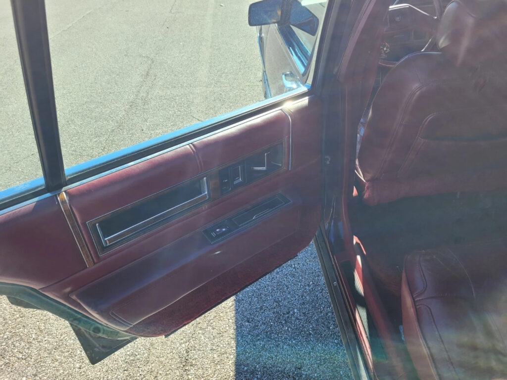 1989 Cadillac Deville Sedan